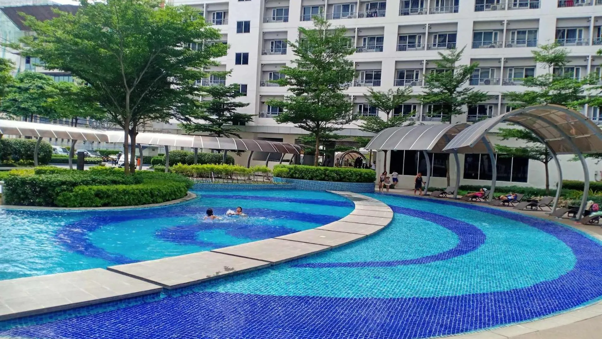 Taguig Budget Airbnb With Amenities Near Bgc And Airport Manille